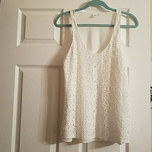 Gap cream colored tank